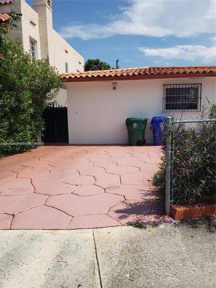 House for rent at 1101 SW 17th Ave, Miami, FL 33135