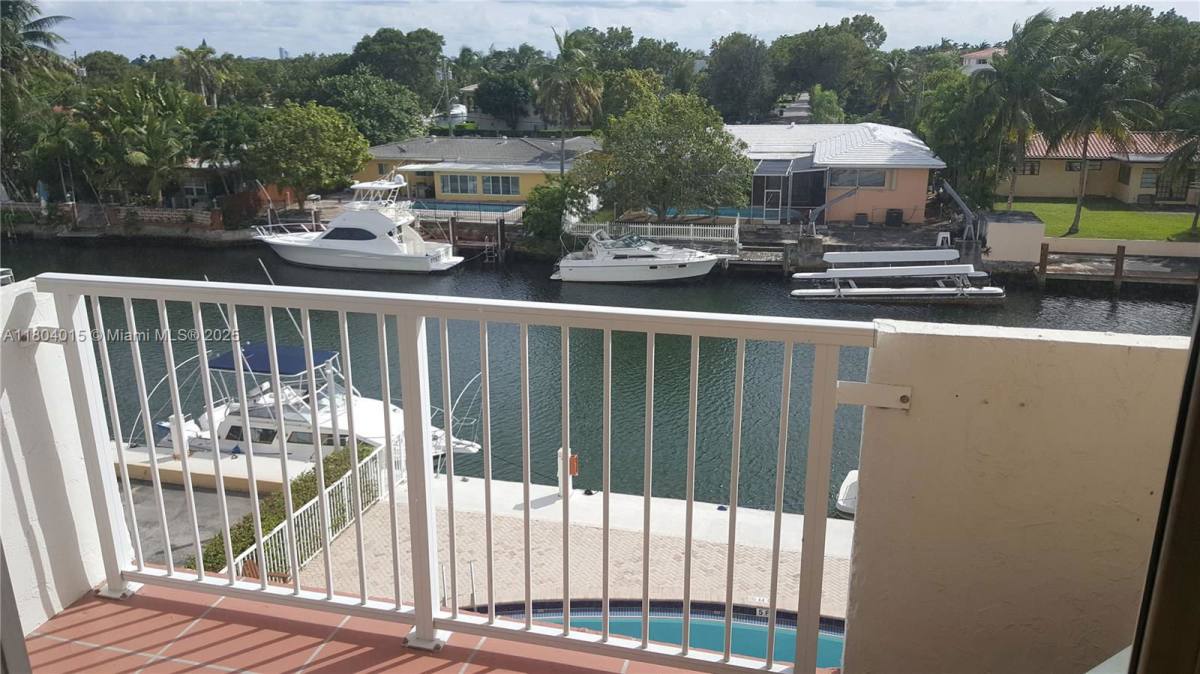 Apartment for rent at 2020 NE 135th St #406, Miami, FL 33181