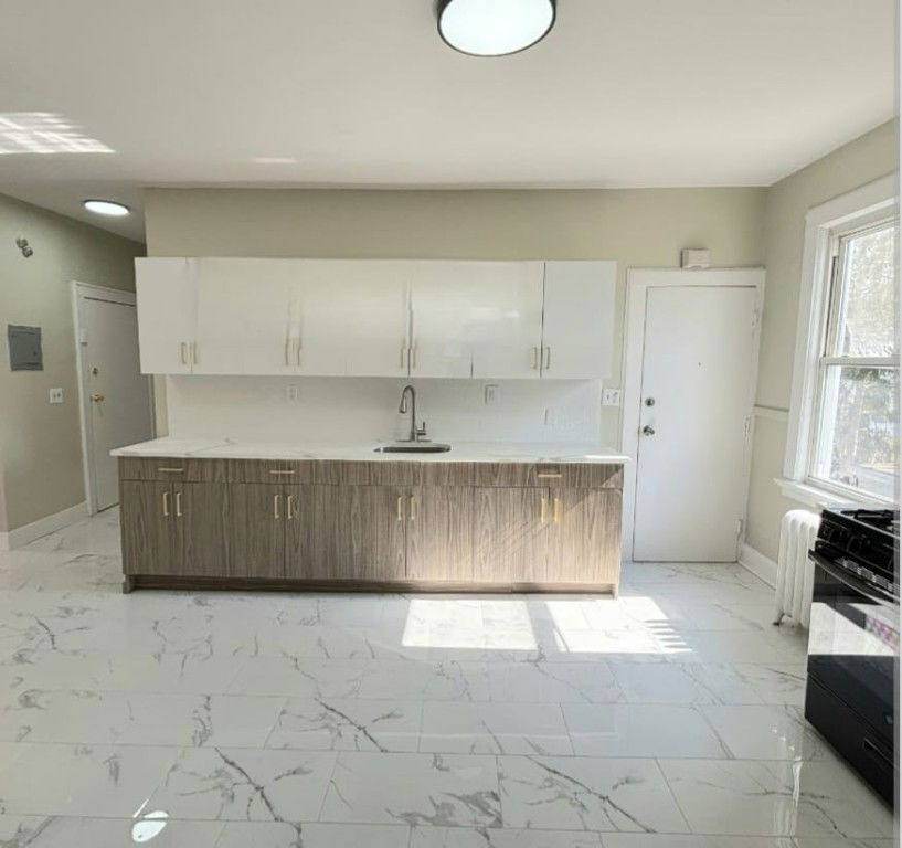 Apartment for rent at 262 Ellis Ave #1, Irvington, NJ 07111