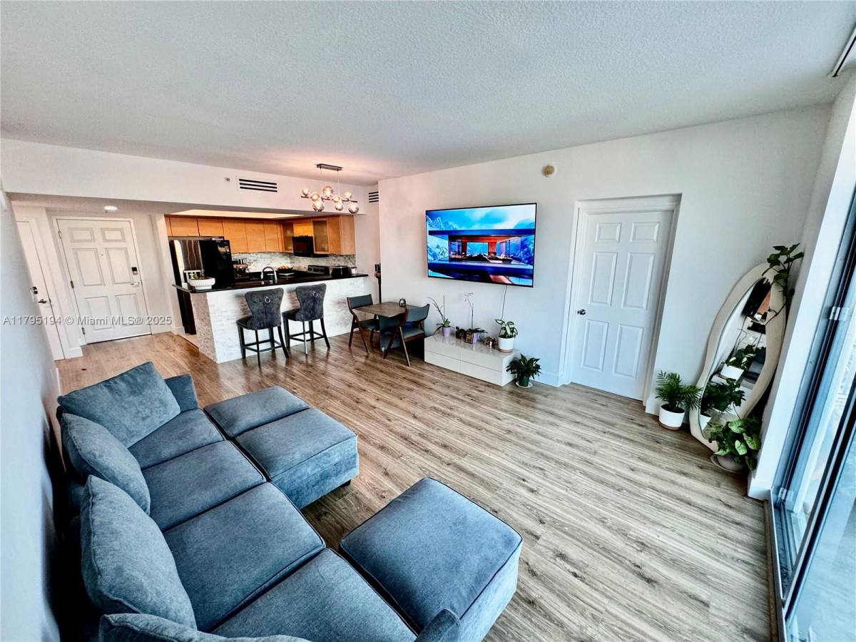 Condo for rent at 140 S Dixie Highway 921, Hollywood, FL 33020