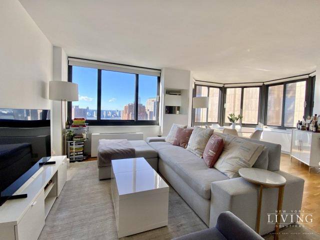 Apartment for rent at 105 Duane St #36E, New York, NY 10007