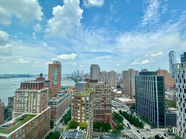 Apartment for rent at 200 N End Ave #32C1, New York, NY 10282