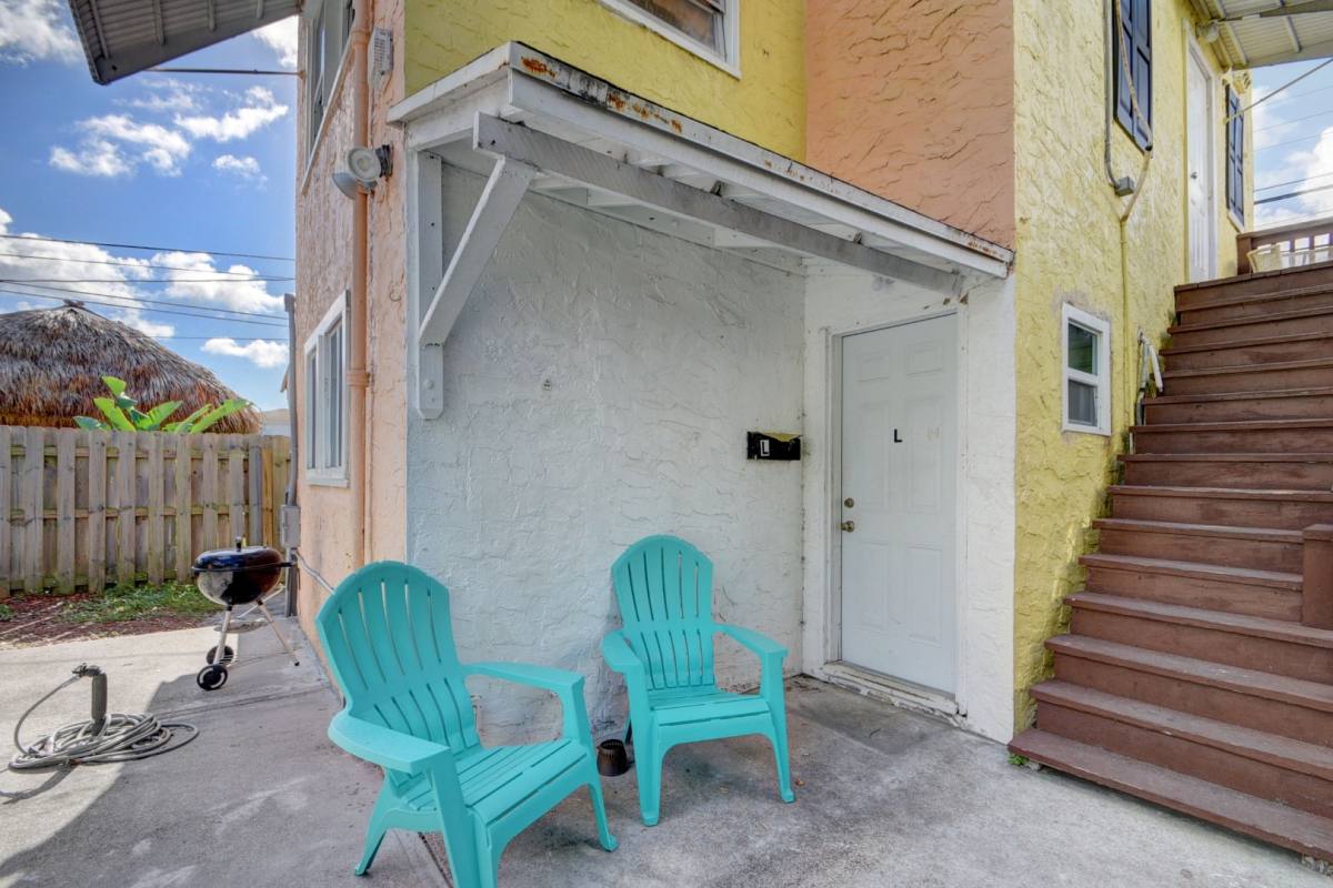 Apartment for rent at 325 N L St Apt- Lowe, Lake Worth Beach, FL 33460