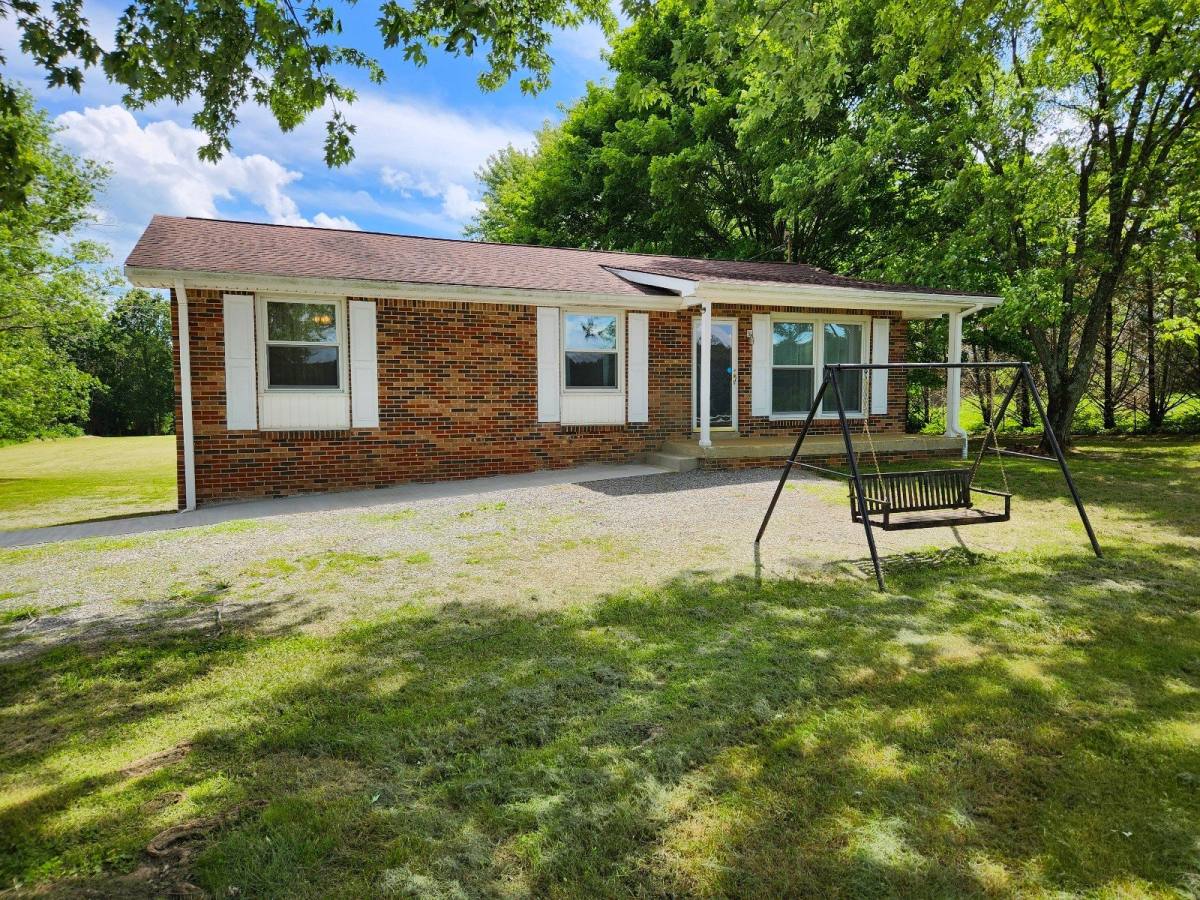 House for rent at 3541 Pinson School Rd, Springfield, TN 37172