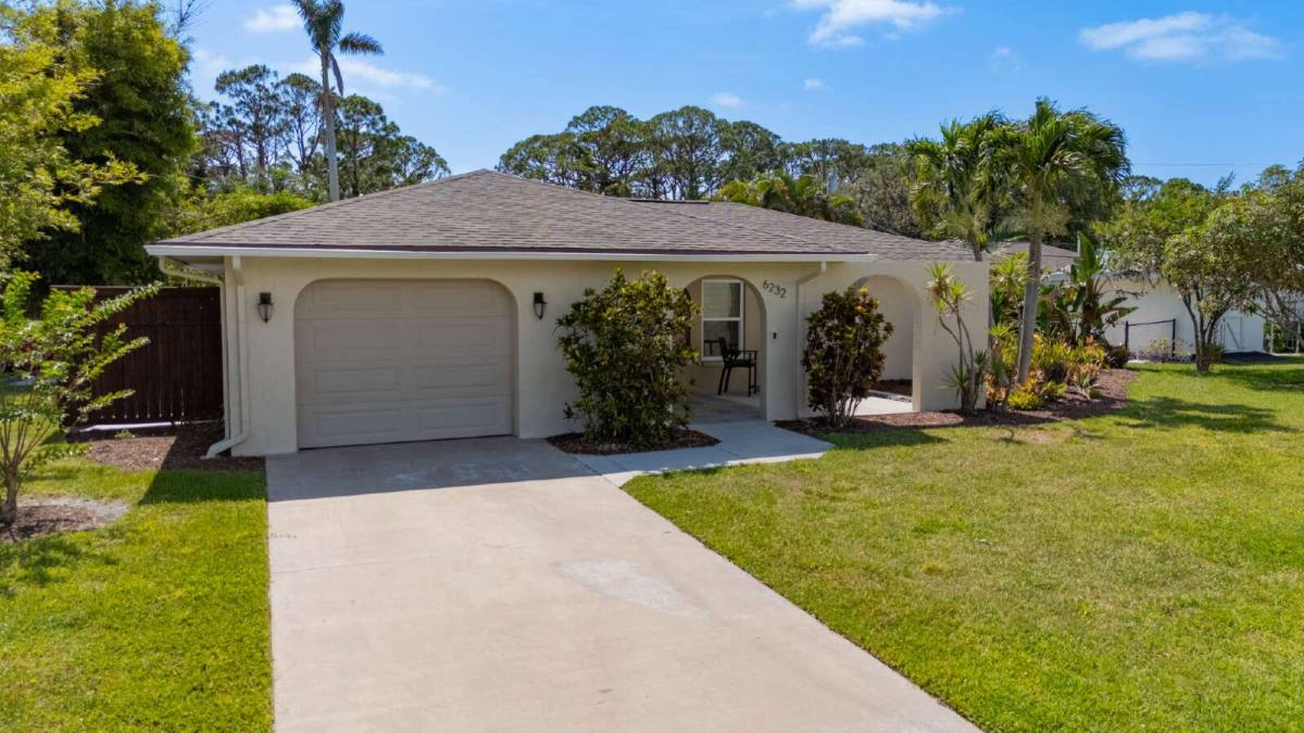 House for rent at 6232 Pecan Rd, Venice, FL 34293