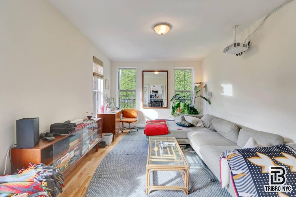 Apartment for rent at 955 Seneca Ave, Ridgewood, NY 11385