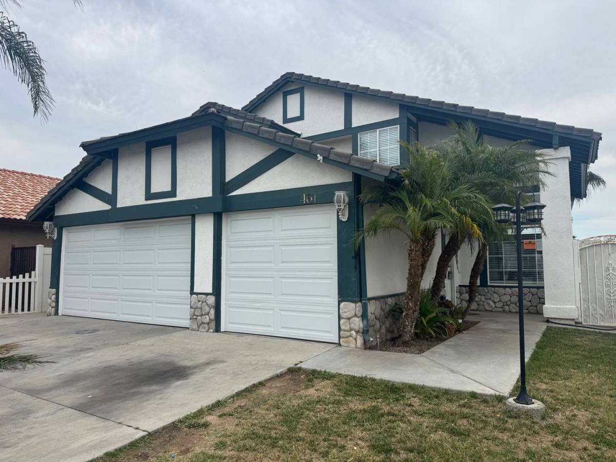 House for rent at 461 Camino Los Gallos, Perris, CA 92571