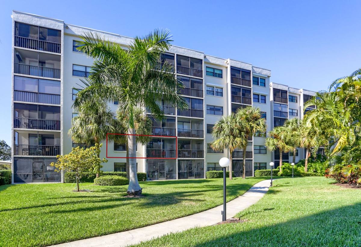 Condo for rent at 1328 Pasadena Ave S, Saint Petersburg, FL 33707
