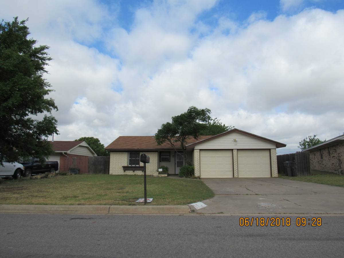 House for rent at 127 SE Surrey Lane, Lawton, OK 73501