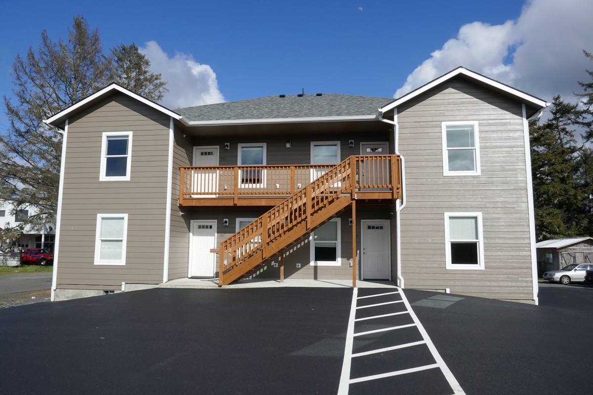 Apartment for rent at 715 Aves, Seaside, OR 97138