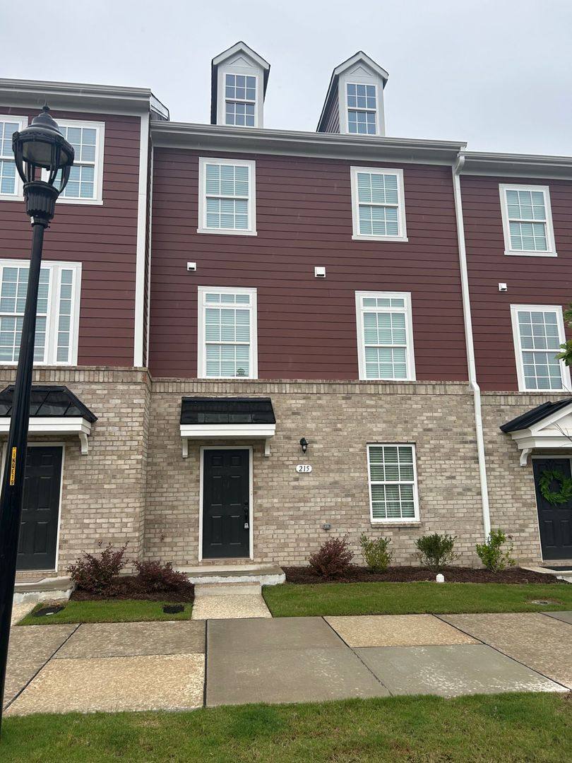 Townhouse for rent at 215 Colvard Farms Rd, Durham, NC 27713