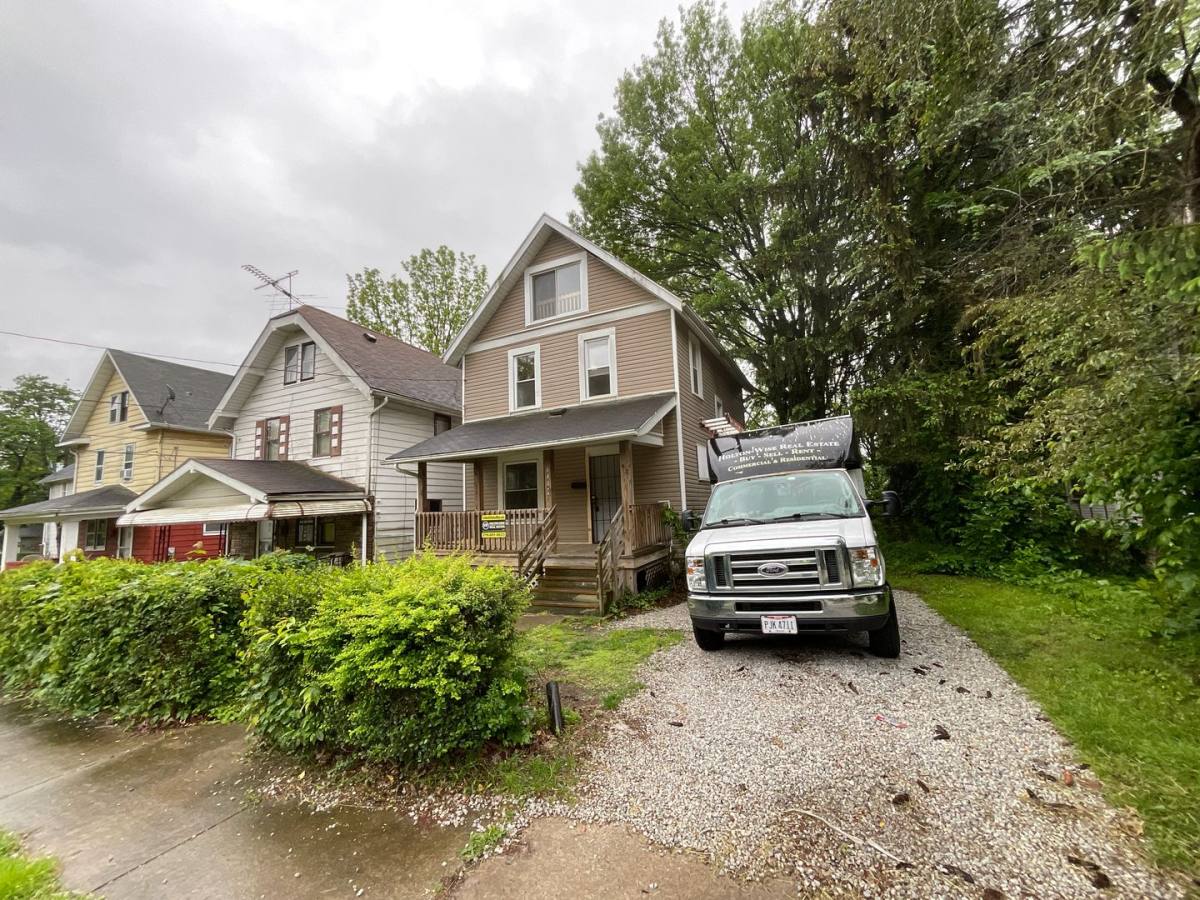 House for rent at 644 Easter Ave, Akron, OH 44307