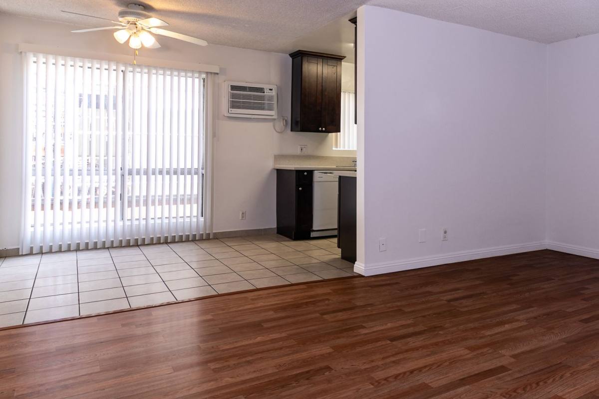 Apartment for rent at 522 S Normandie Ave, Los Angeles, CA 90020