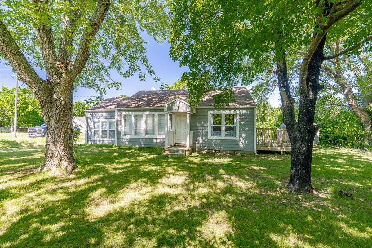 House for rent at 820 W Montgomery St, Fayetteville, AR 72701