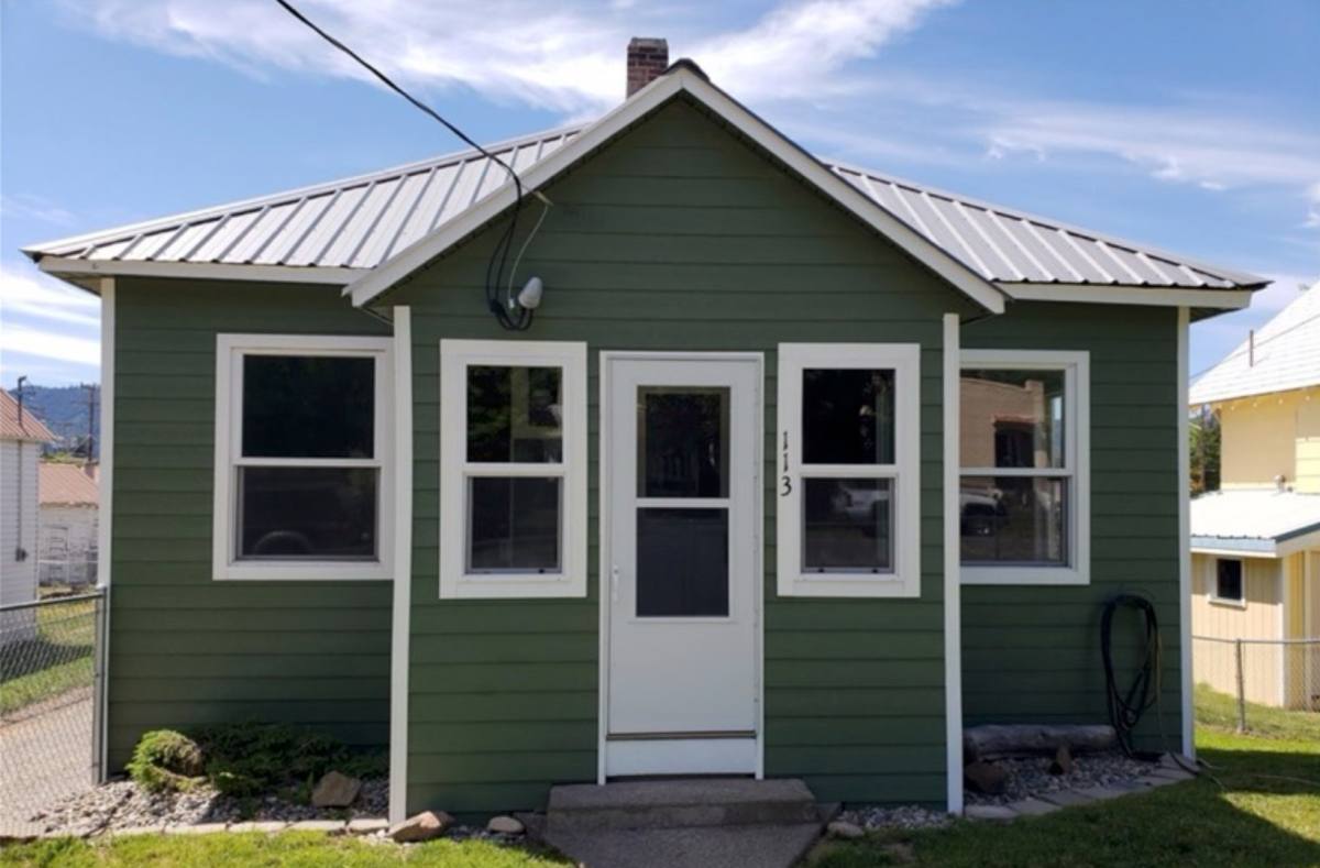 Apartment for rent at 113 W 3rd St, Cle Elum, WA 98922