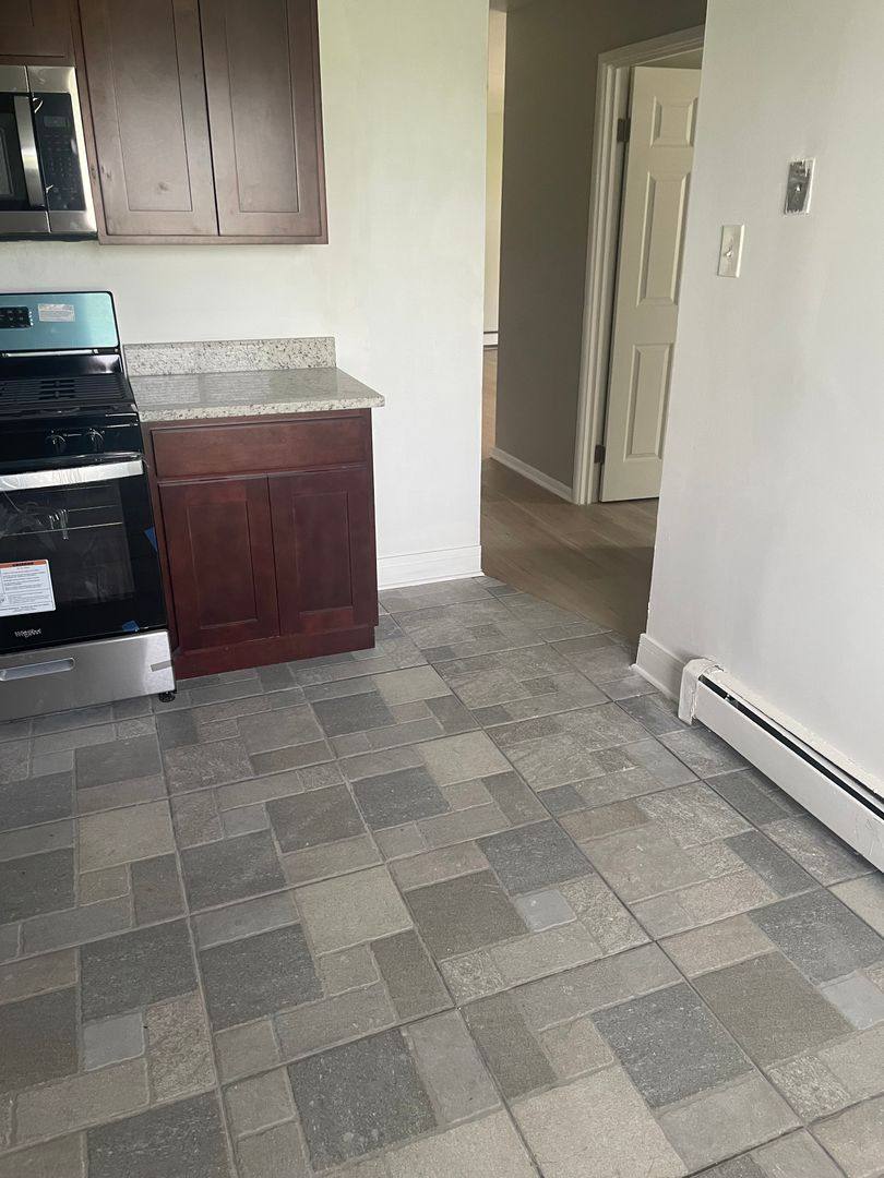 Apartment for rent at 4209-4225 W 115th St, Alsip, IL 60803