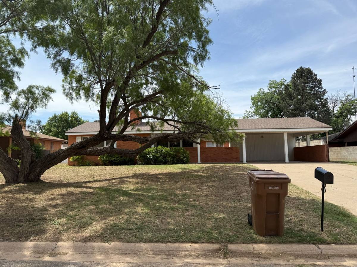 House for rent at 1702 Harvard, Big Spring, TX 79720