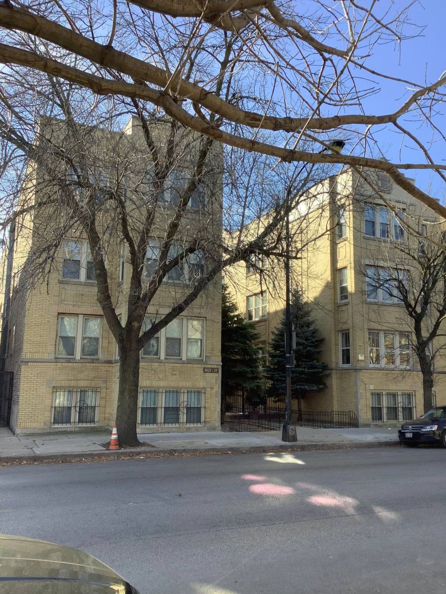 Apartment for rent at 4827 W Addison St, Chicago, IL 60641