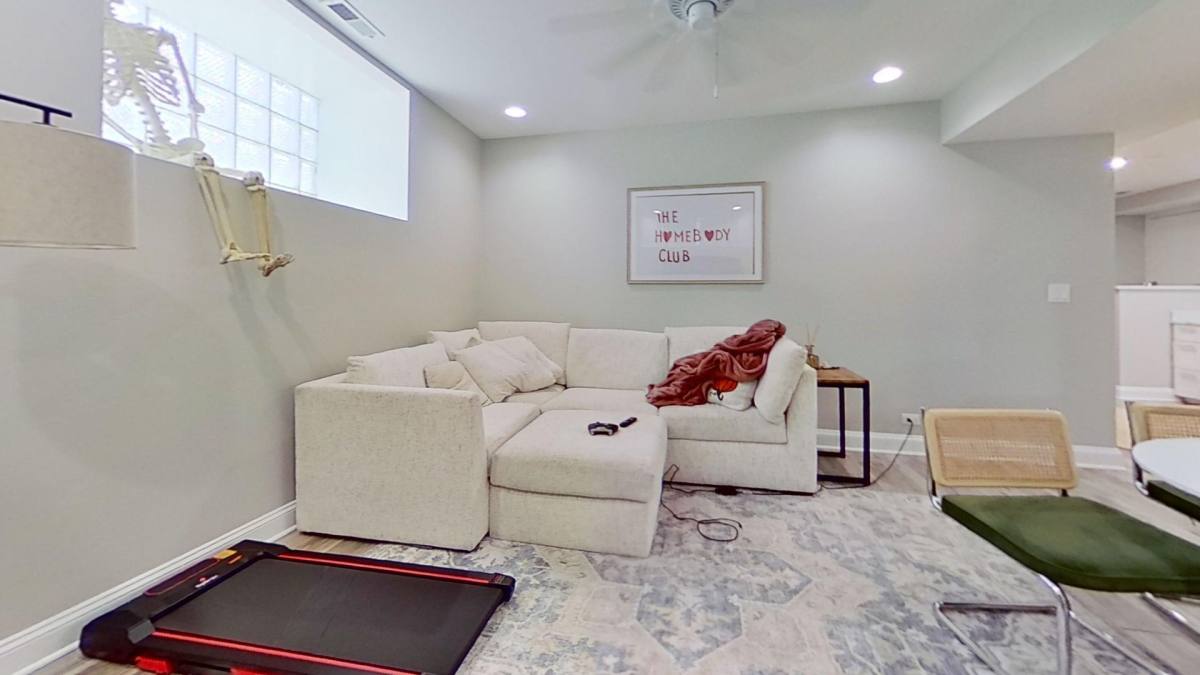 Apartment for rent at 2464 N Geneva Terrace, Chicago, IL 60614