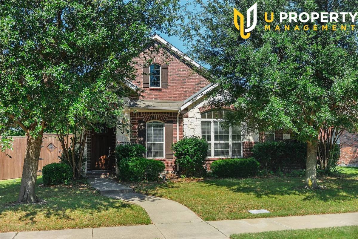 House for rent at 9747 Planters Row Dr, Frisco, TX 75033