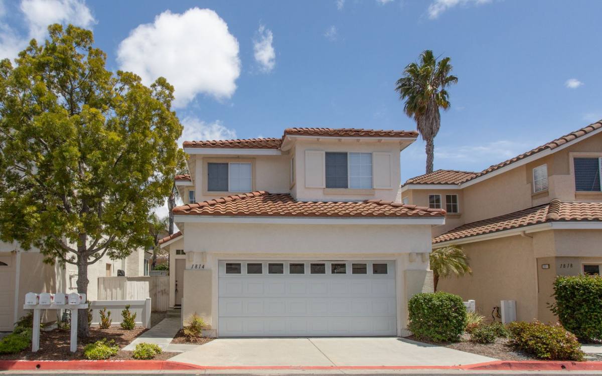 1814 Saint Thomas Rd, Vista, CA 92081