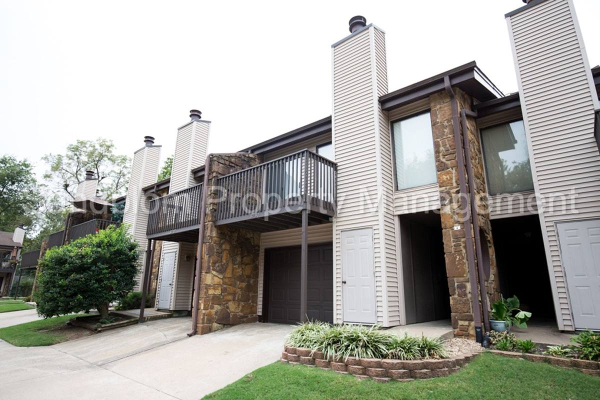 Condo for rent at 3730 S Madison Ave, Tulsa, OK 74105
