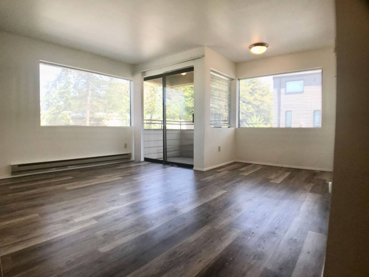 Apartment for rent at 17120 15th Ave NE, Seattle, WA 98155