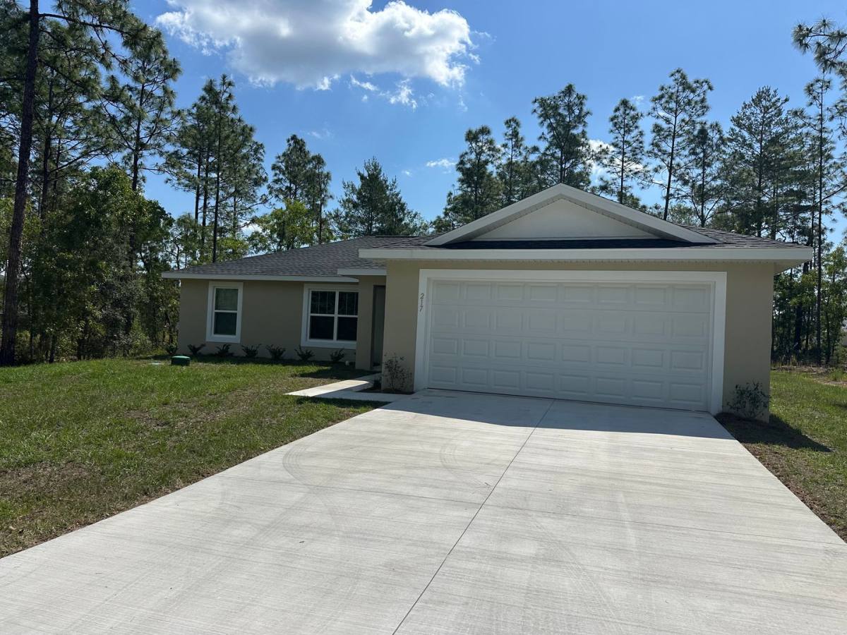 House for rent at 217 Oak Lane Circle, Ocala, FL 34472