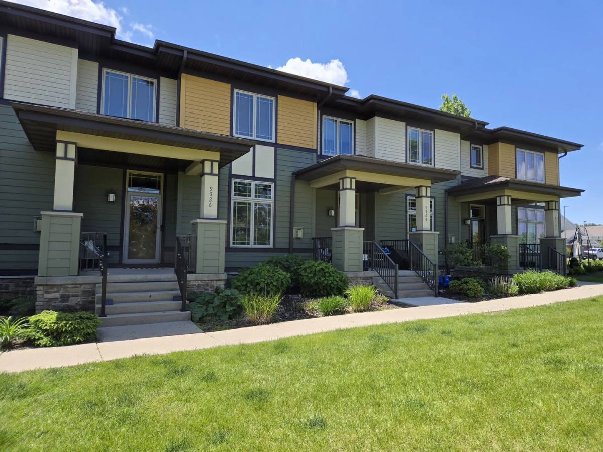 Townhouse for rent at 9322 Old Sauk Rd, Middleton, WI 53562