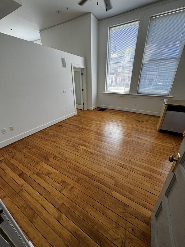 Apartment for rent at 141 E Wythe St, Petersburg, VA 23803