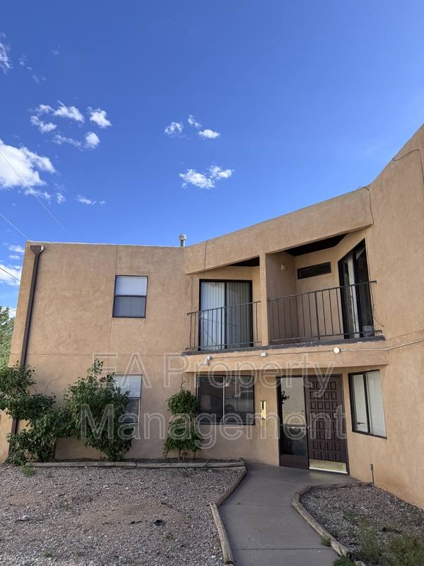 House for rent at 12304 Candelaria Rd NE #D, Albuquerque, NM 87112