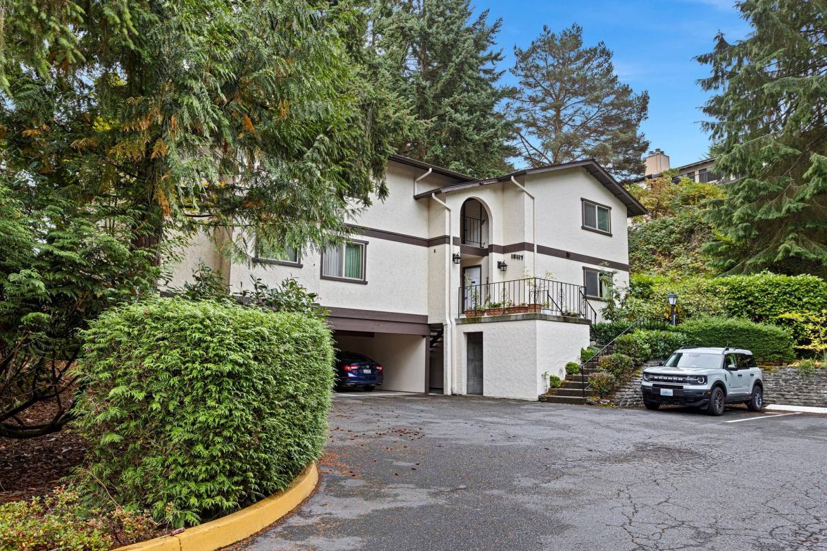 Apartment for rent at 18117 - 18215 24th Ave NE, Seattle, WA 98155