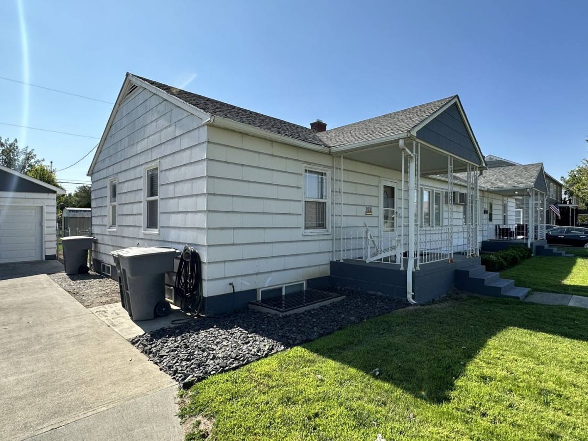 House for rent at 516 Goethals Dr, Richland, WA 99352