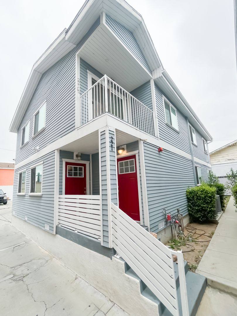Apartment for rent at 223 N St Louis, Los Angeles, CA 90033