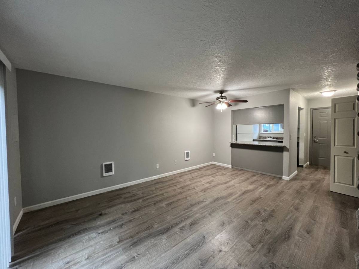 Townhouse for rent at 15139 SE Powell, Portland, OR 97236