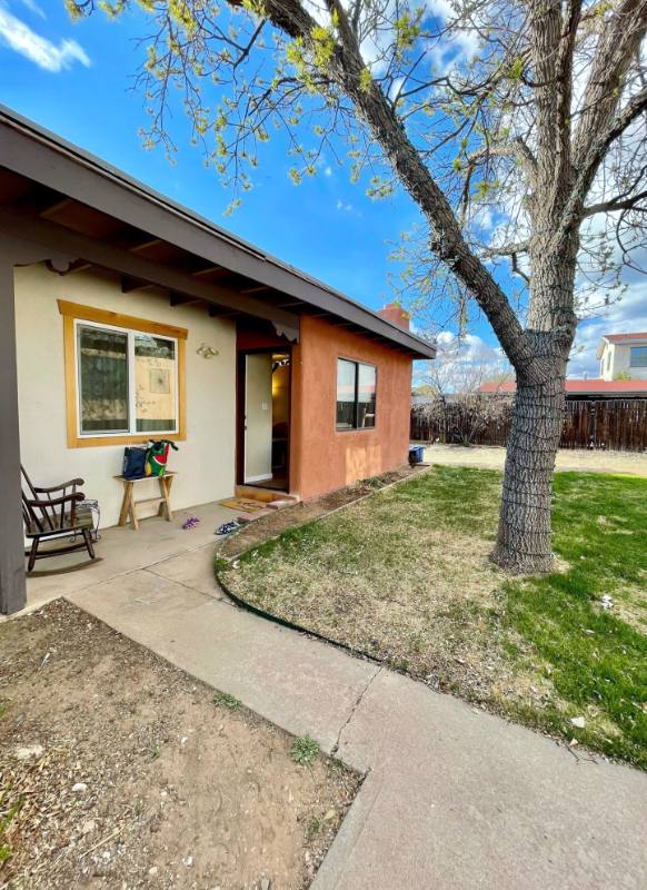 Apartment for rent at 811 Calle Saragosa #4, Santa Fe, NM 87505