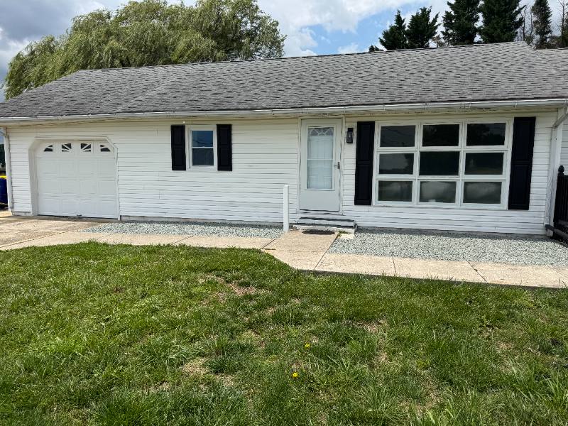 House for rent at 6117 Carpenter Bridge Rd #1, Felton, DE 19943