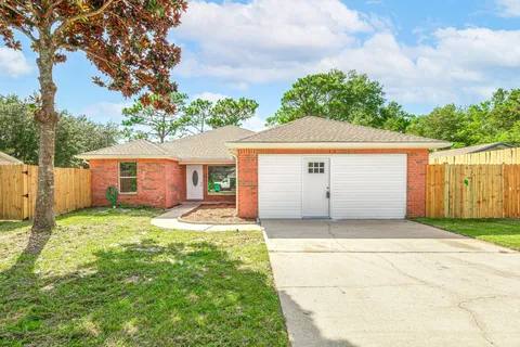 House for rent at 125 Castle Rd, Mary Esther, FL 32569