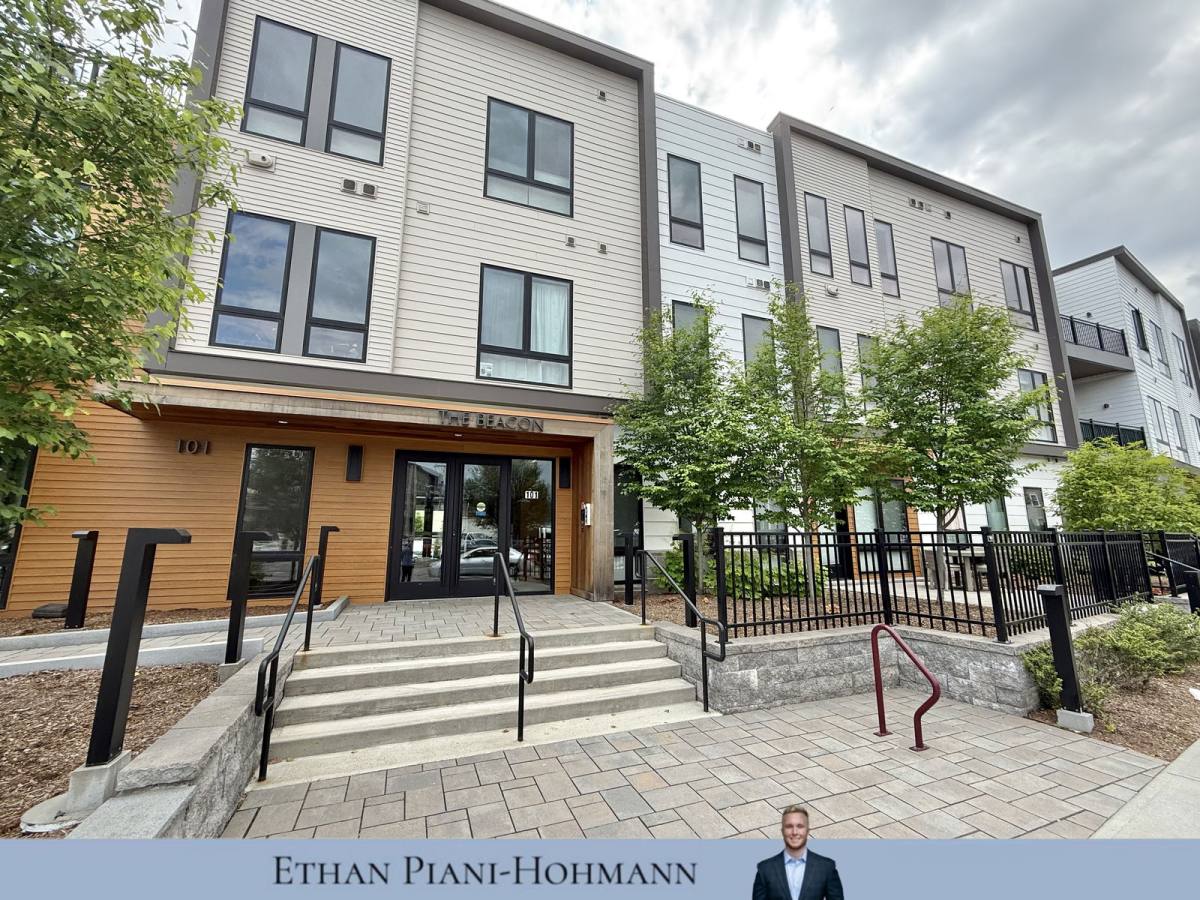 Apartment for rent at 101 N Beacon St #101, Watertown, MA 02472