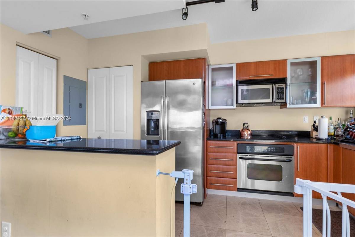 Apartment for rent at 610 W Las Olas Blvd #610, Fort Lauderdale, FL 33312