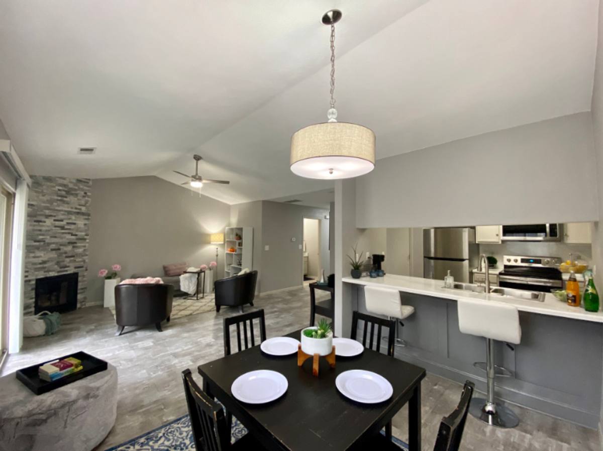 Apartment for rent at 1050 Minns Dr, Machesney Park, IL 61115