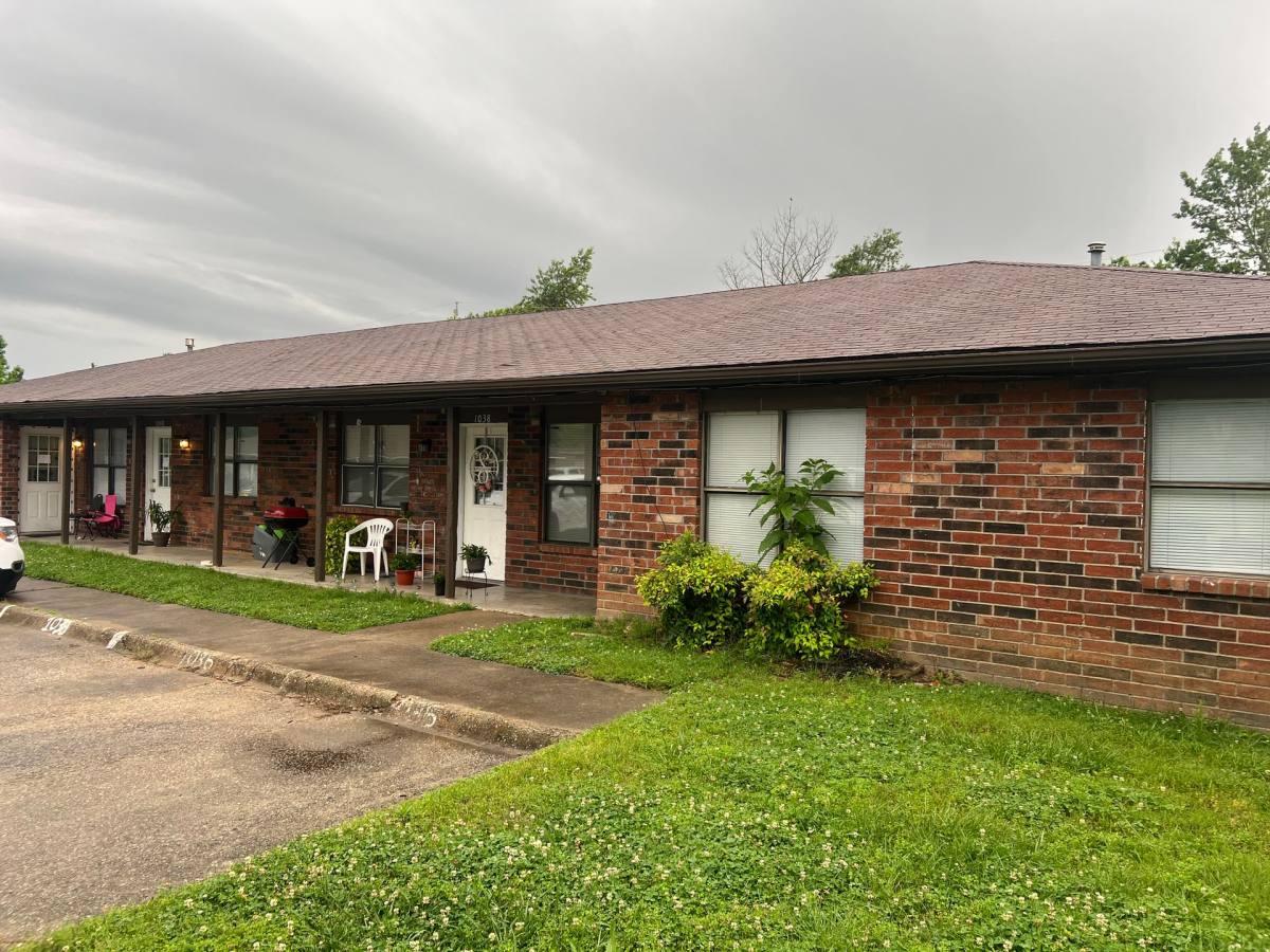 Apartment for rent at 1036-1042 W Hendrix St, Rogers, AR 72756