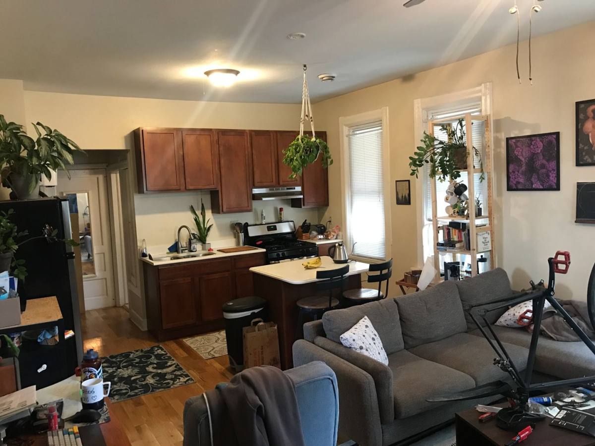 Apartment for rent at 2013-15A N Newhall St, Milwaukee, WI 53202