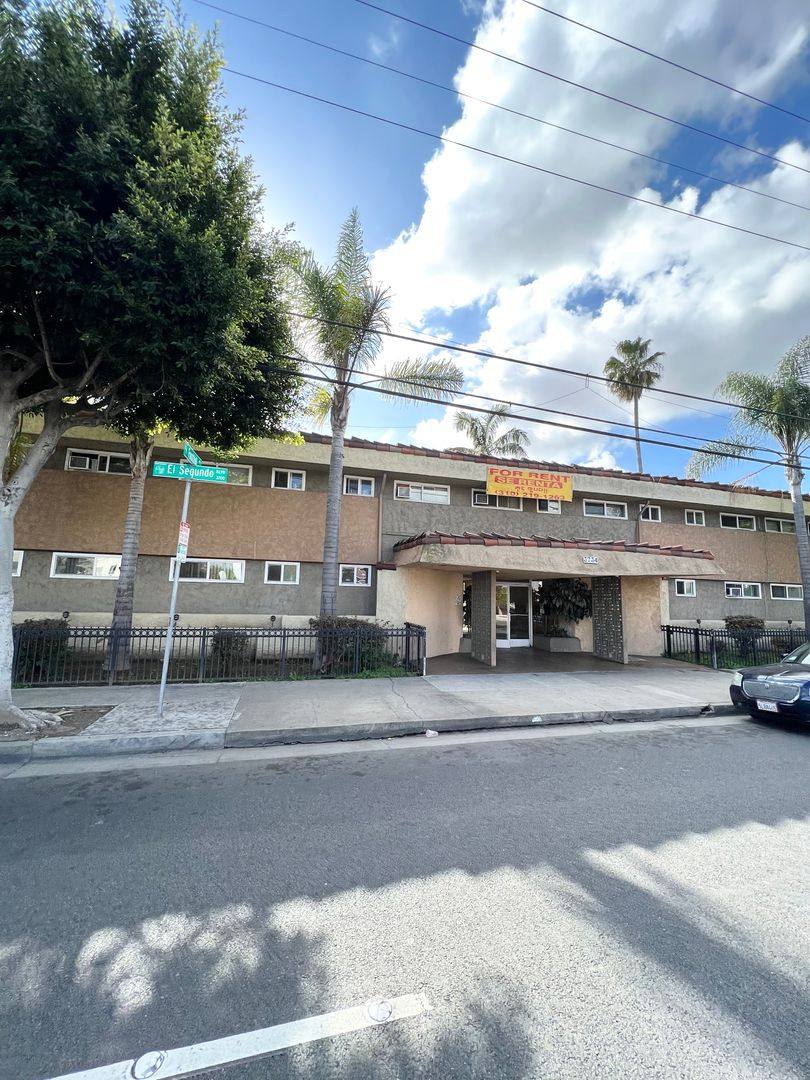 Apartment for rent at 3734 W El Segundo Blvd, Hawthorne, CA 90250