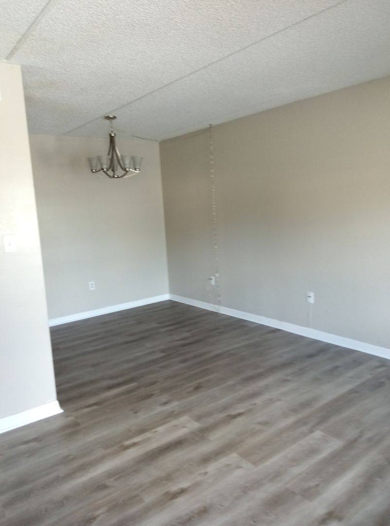 Apartment for rent at 300 N Dewey St #2, Eustis, FL 32726