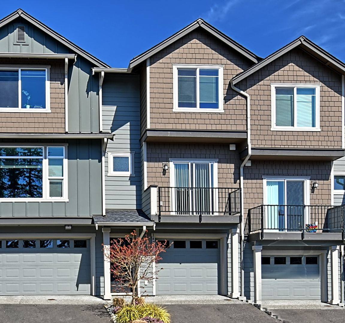 Townhouse for rent at 1426 106th Place SE, Everett, WA 98208