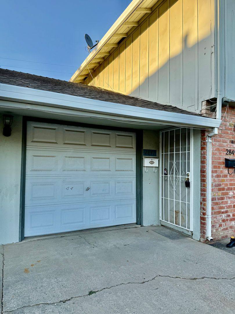 Apartment for rent at 2847 - 2849 Sweet Way, Sacramento, CA 95821