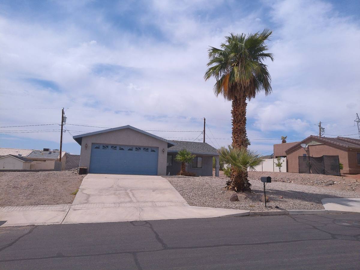 House for rent at 3805 Totem Dr, Lake Havasu City, AZ 86406