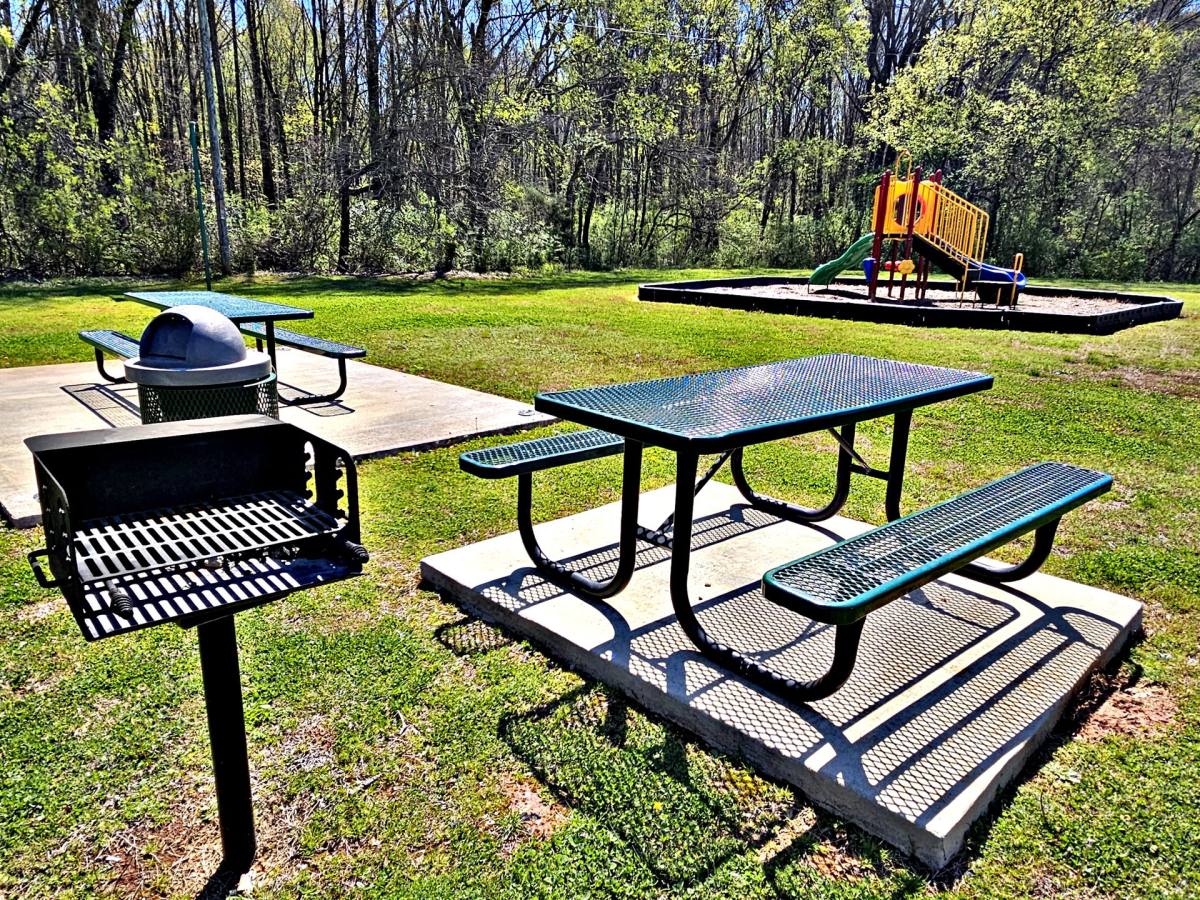 Townhouse for rent at 3526 Highway 31 S, Decatur, AL 35603