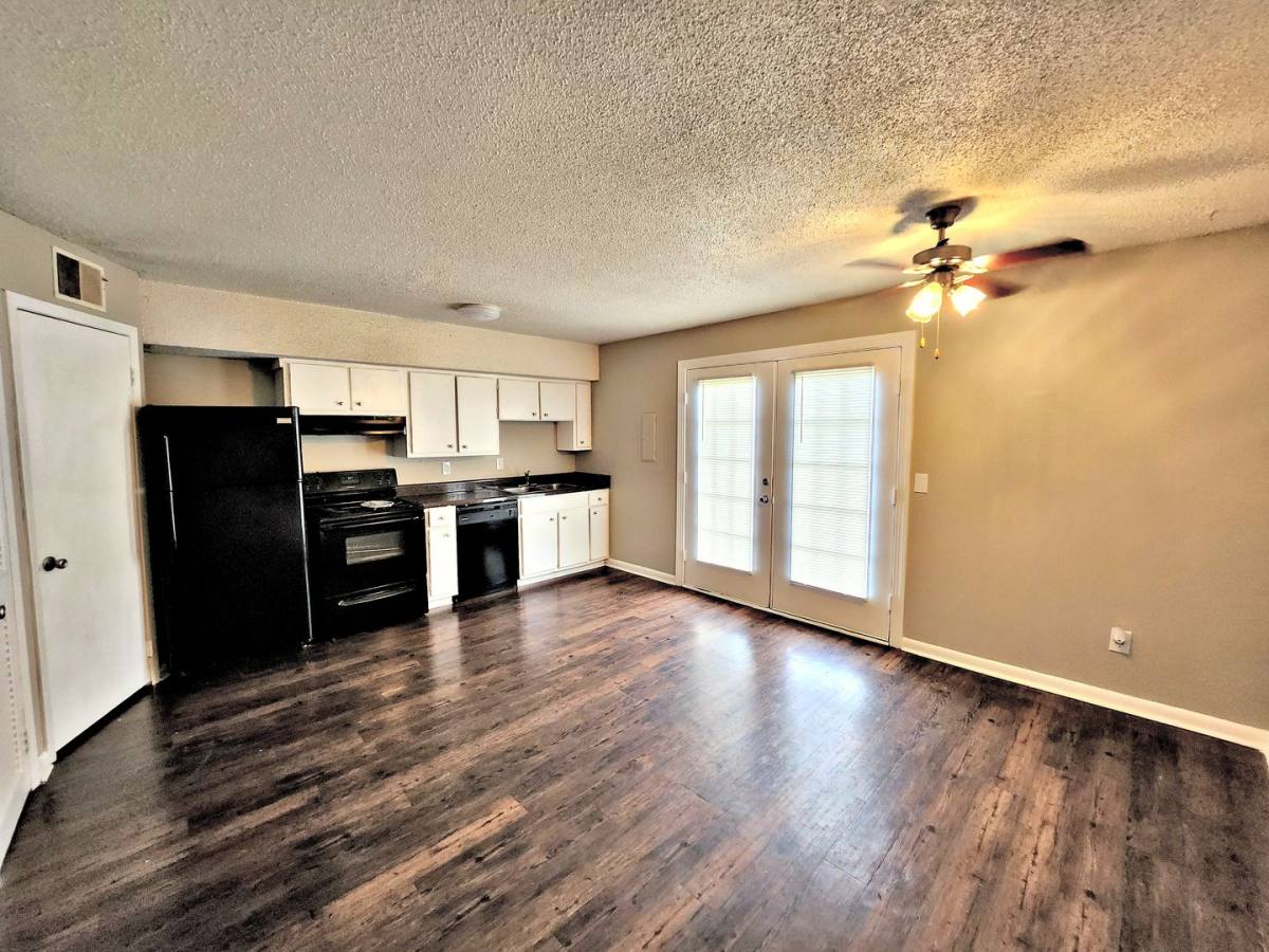 Townhouse for rent at 3526 Highway 31 S, Decatur, AL 35603